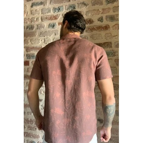 پیراهن مردانه دکمه دار