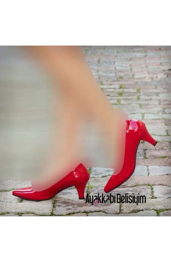 کفش پاشنه بلند زنانه